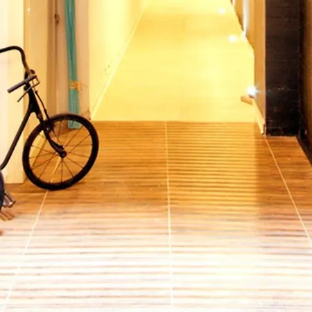 Maison D'art - Centre Apartment