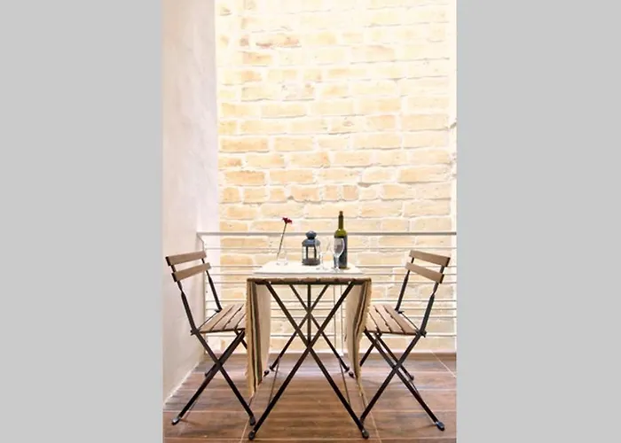 Maison D'art - Centre Apartment *