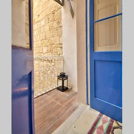 Maison D'art - Centre Apartment